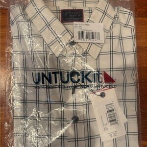 UNTUCKit Men's White and Navy Plaid Shirt
